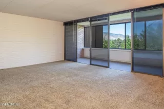 Photo #2: 250052937 Listing 