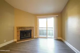 Photo #2: 250052944 Listing