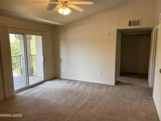 Photo #4: 250052946 Listing 