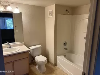 Photo #6: 250052946 Listing 