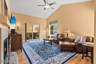 Photo #2: 250052986 Listing