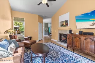 Photo #3: 250052986 Listing