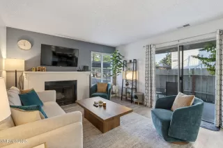 Photo #5: 250053010 Listing