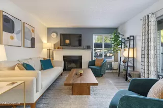 Photo #6: 250053010 Listing