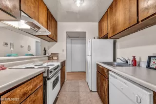 Photo #3: 250053017 Listing 