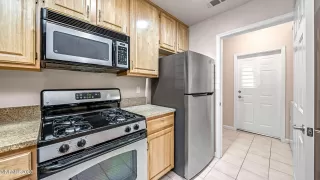 Photo #5: 250053032 Listing 