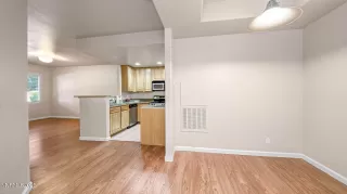 Photo #6: 250053032 Listing 