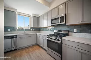 Photo #6: 250053040 Listing