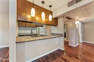 Photo #2: 250053084 Listing 