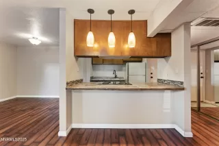 Photo #3: 250053084 Listing 