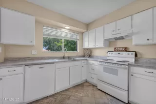 Photo #5: 250053087 Listing 