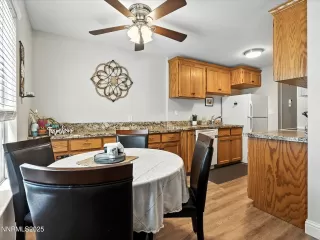 Photo #2: 250053099 Listing