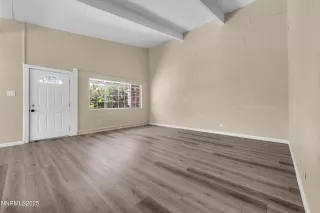 Photo #3: 250053127 Listing