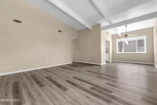 Photo #5: 250053127 Listing