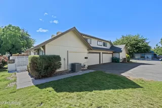 Photo #3: 250053194 Listing