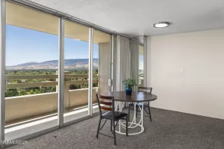 Photo #6: 250053197 Listing