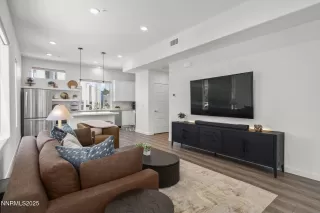 Photo #6: 250053214 Listing