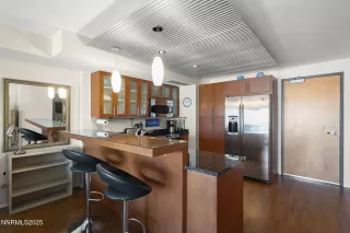 Photo #2: 250053263 Listing