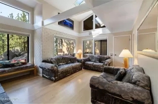 Photo #2: 250053394 Listing 