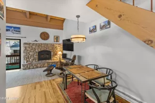 Photo #2: 250053404 Listing