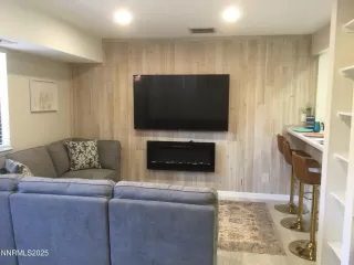 Photo #1: 250053463 Listing
