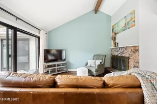 Photo #2: 250053520 Listing 