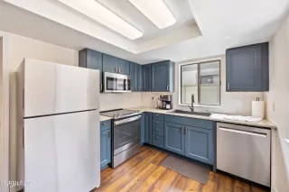 Photo #3: 250053520 Listing 