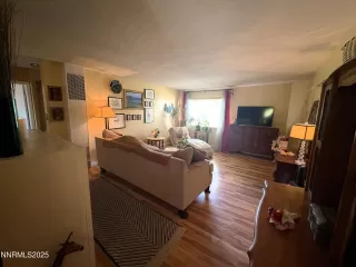 Photo #6: 250053612 Listing