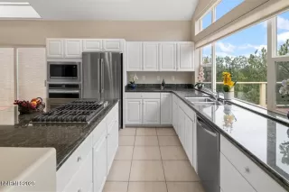 Photo #1: 250053639 Listing