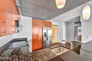 Photo #5: 250053677 Listing 