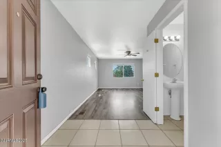 Photo #5: 250053678 Listing