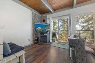 Photo #1: 250053743 Listing 