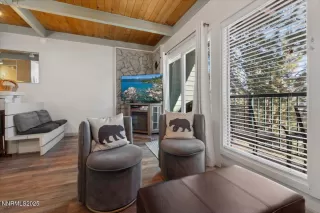 Photo #2: 250053743 Listing 