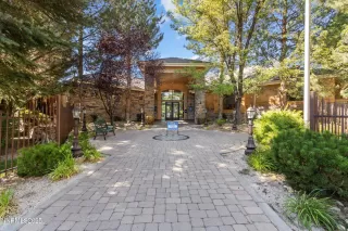 Photo #2: 250053796 Listing