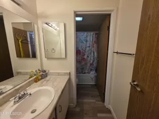 Photo #5: 250053823 Listing