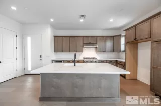 Photo #6: 250053860 Listing