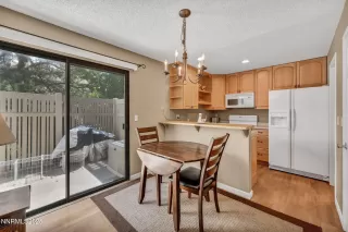 Photo #5: 250053895 Listing