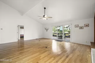 Photo #6: 250053897 Listing