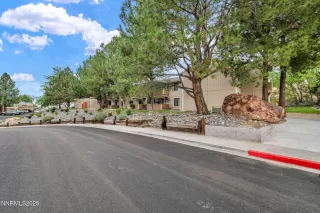 Photo #4: 250053915 Listing