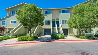 Photo #1: 250053928 Listing 