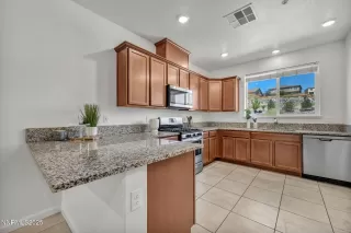 Photo #2: 250054032 Listing 