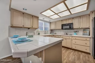 Photo #2: 250054065 Listing 