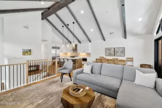 Photo #5: 250054182 Listing 