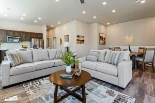 Photo #2: 250054203 Listing