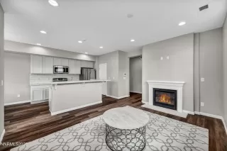 Photo #4: 250054228 Listing