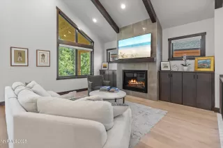 Photo #4: 250054329 Listing 