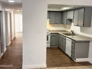 Photo #5: 250054420 Listing 