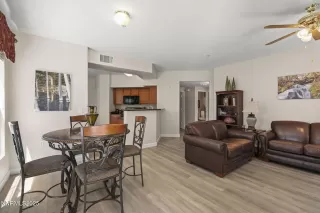 Photo #3: 250054425 Listing