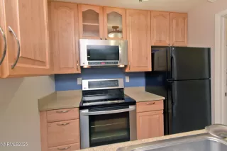 Photo #3: 250054512 Listing