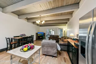 Photo #3: 250054597 Listing